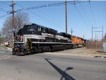 NS 1066 and BNSF 5834